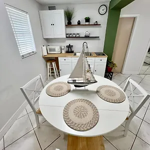Apartment La Casita Of Raymond James Stadium, Tampa